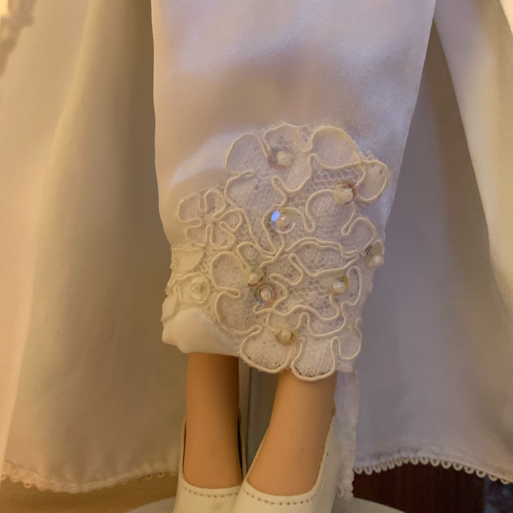 Collectible Porcelain Wedding Doll - Picture 5 of 14